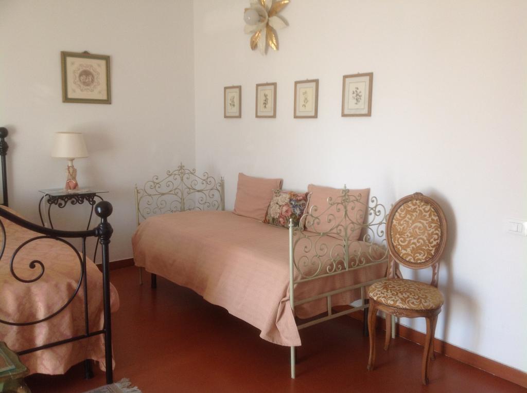 Cisanello House Hotel Pisa Ruang foto
