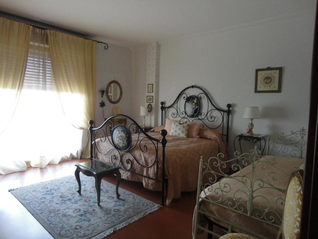 Cisanello House Hotel Pisa Ruang foto